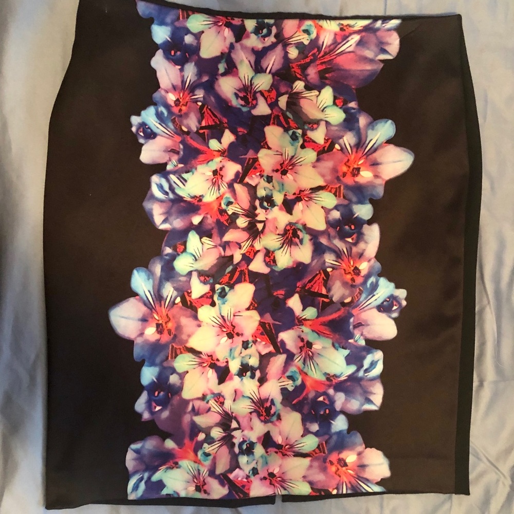 Express Flowered Pencil Skirt